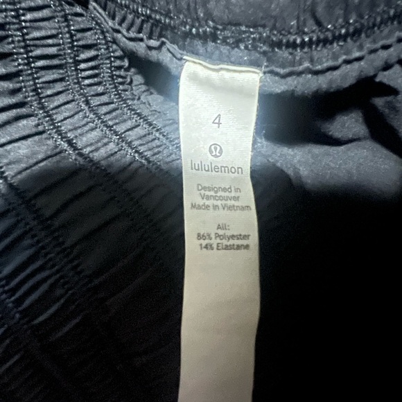 Lululemon Skirt - Picture 2 of 3